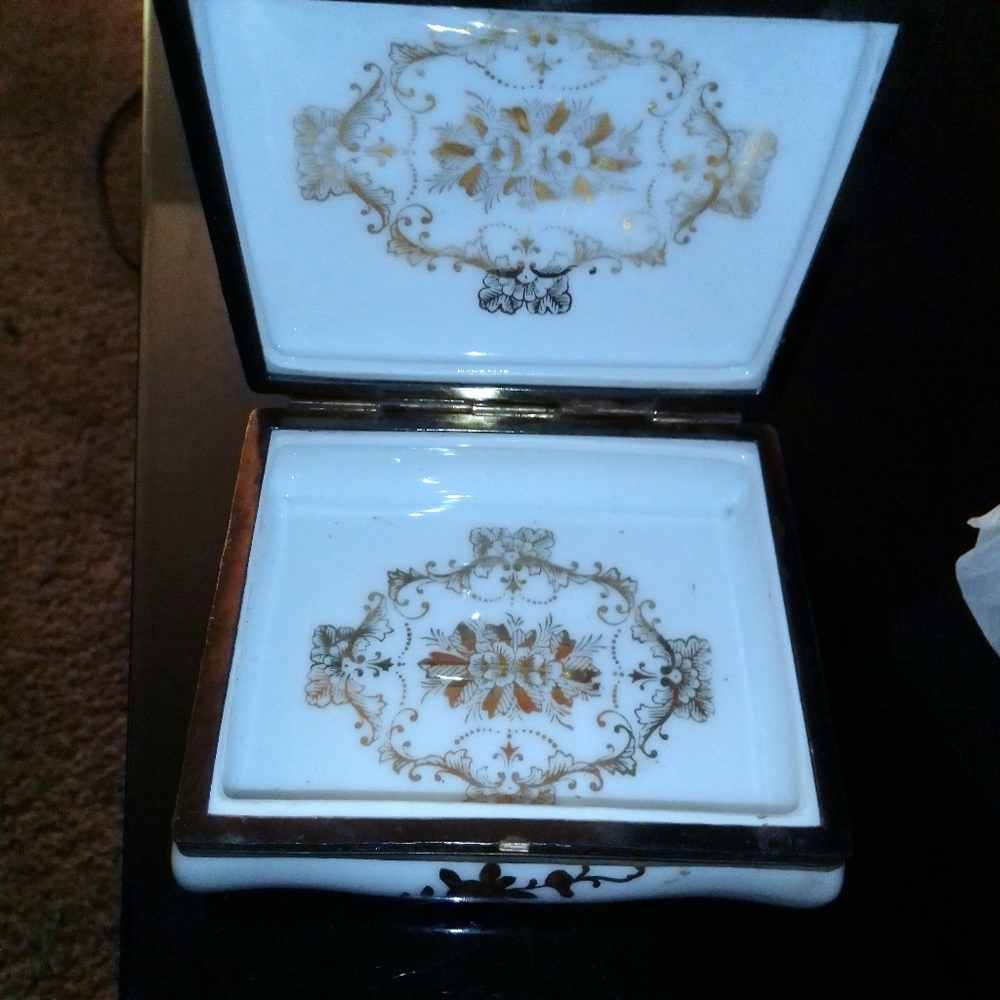 Vintage Porcelain Jewelry Box
